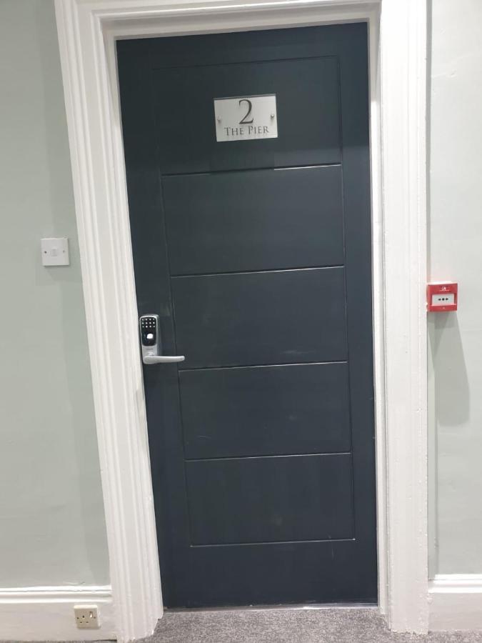 No 27 Chapel Street Guest House 랜디드노 외부 사진
