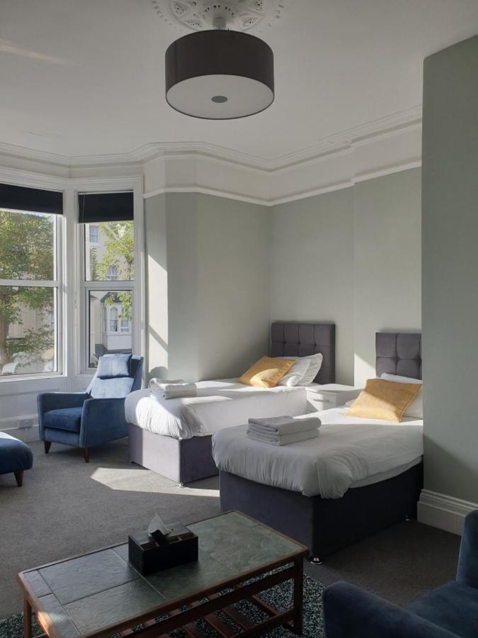 No 27 Chapel Street Guest House 랜디드노 외부 사진