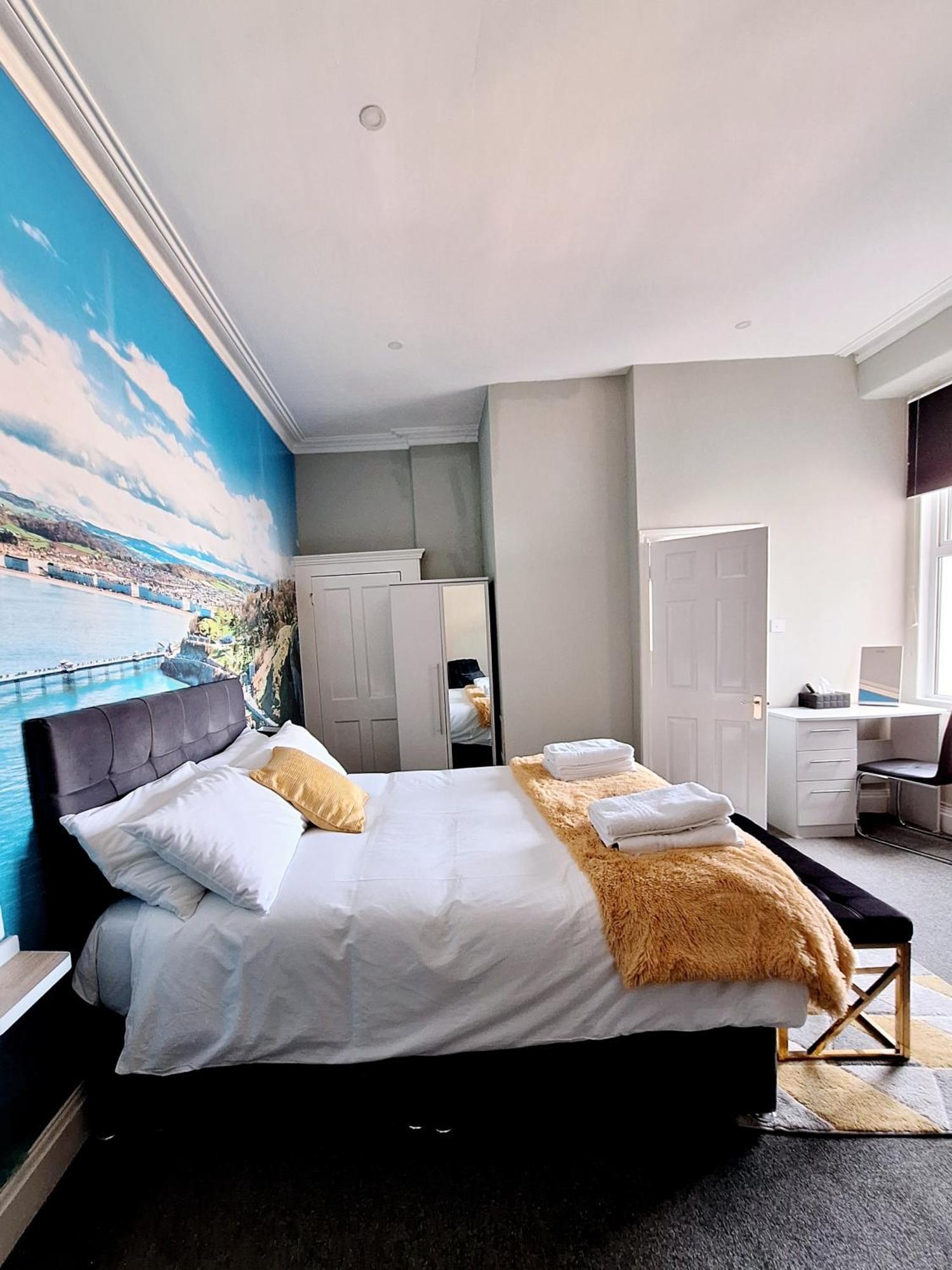 No 27 Chapel Street Guest House 랜디드노 객실 사진
