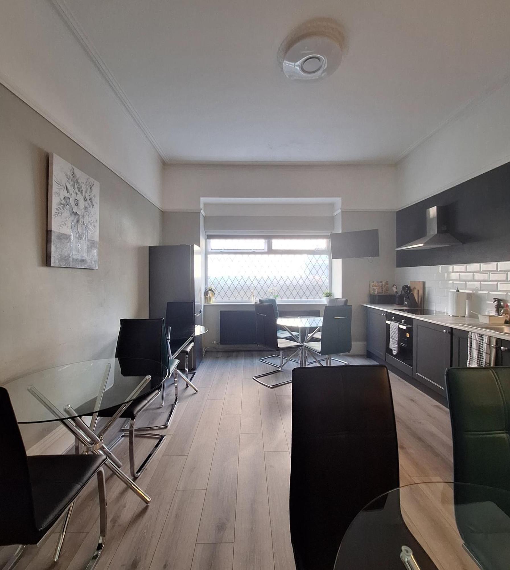 No 27 Chapel Street Guest House 랜디드노 외부 사진