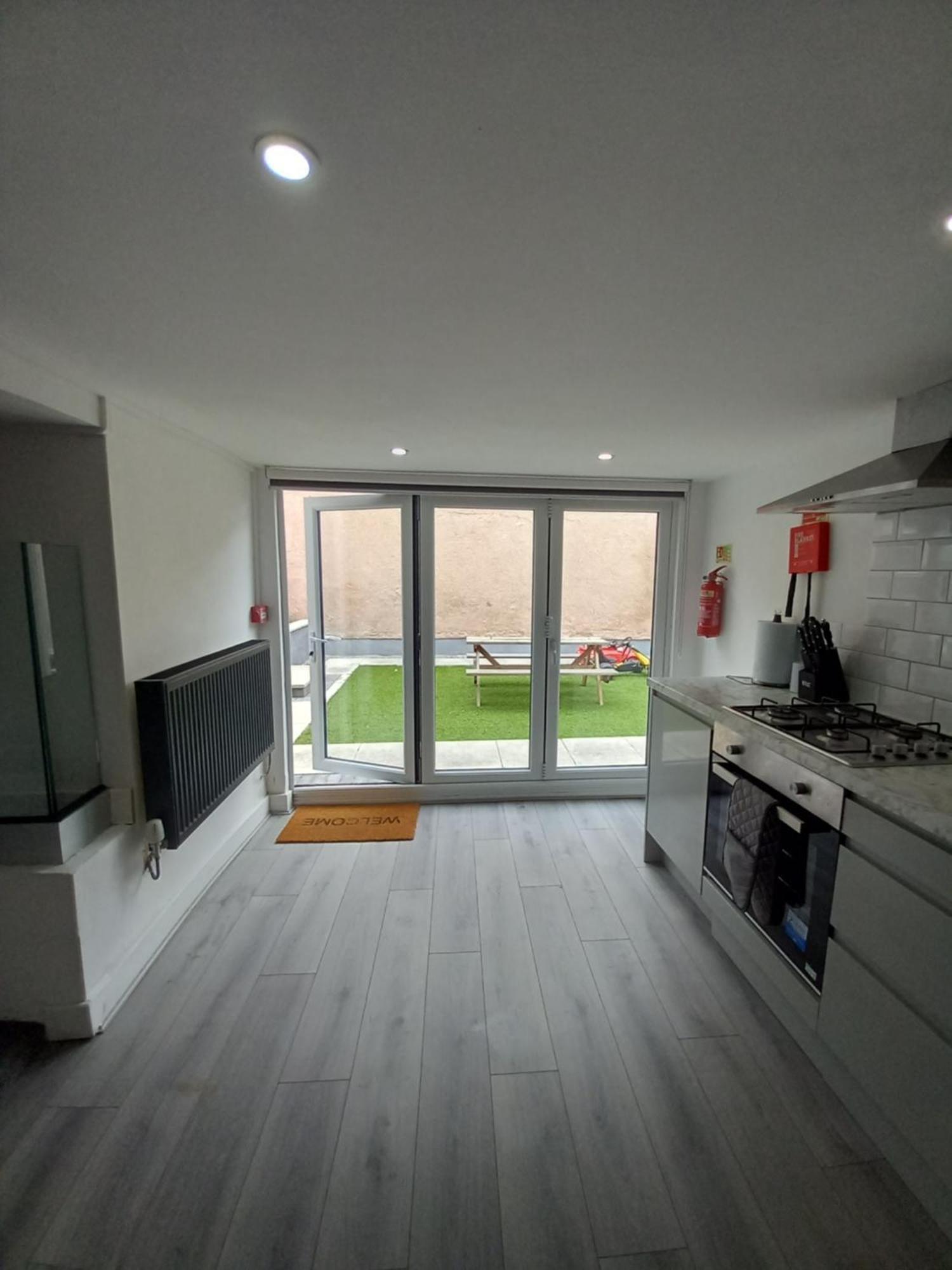 No 27 Chapel Street Guest House 랜디드노 객실 사진